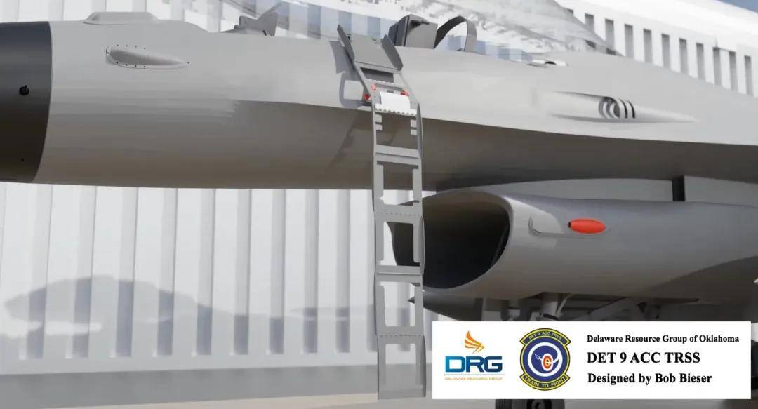 央视曝光！歼-35A改用内置登机梯，和F-35的一模一样？